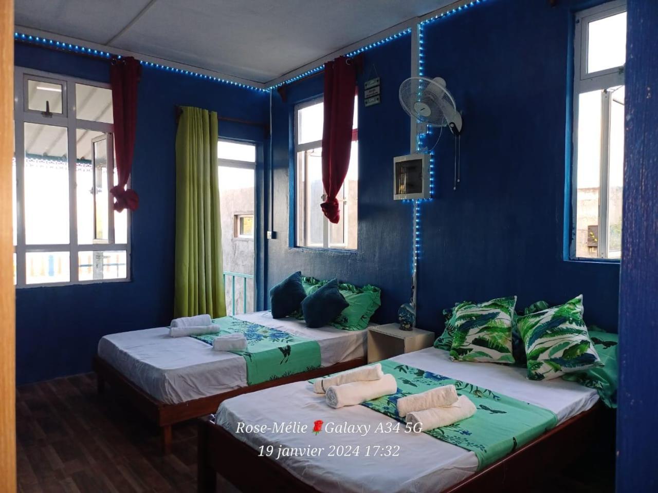 Port South East Chez Tonio Magic Ocean Viewヴィラ エクステリア 写真